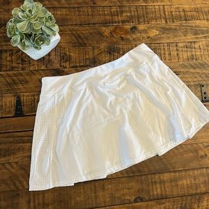 MTA Sports white skorts